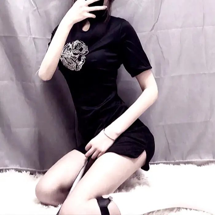 带着魔术盒的男人
